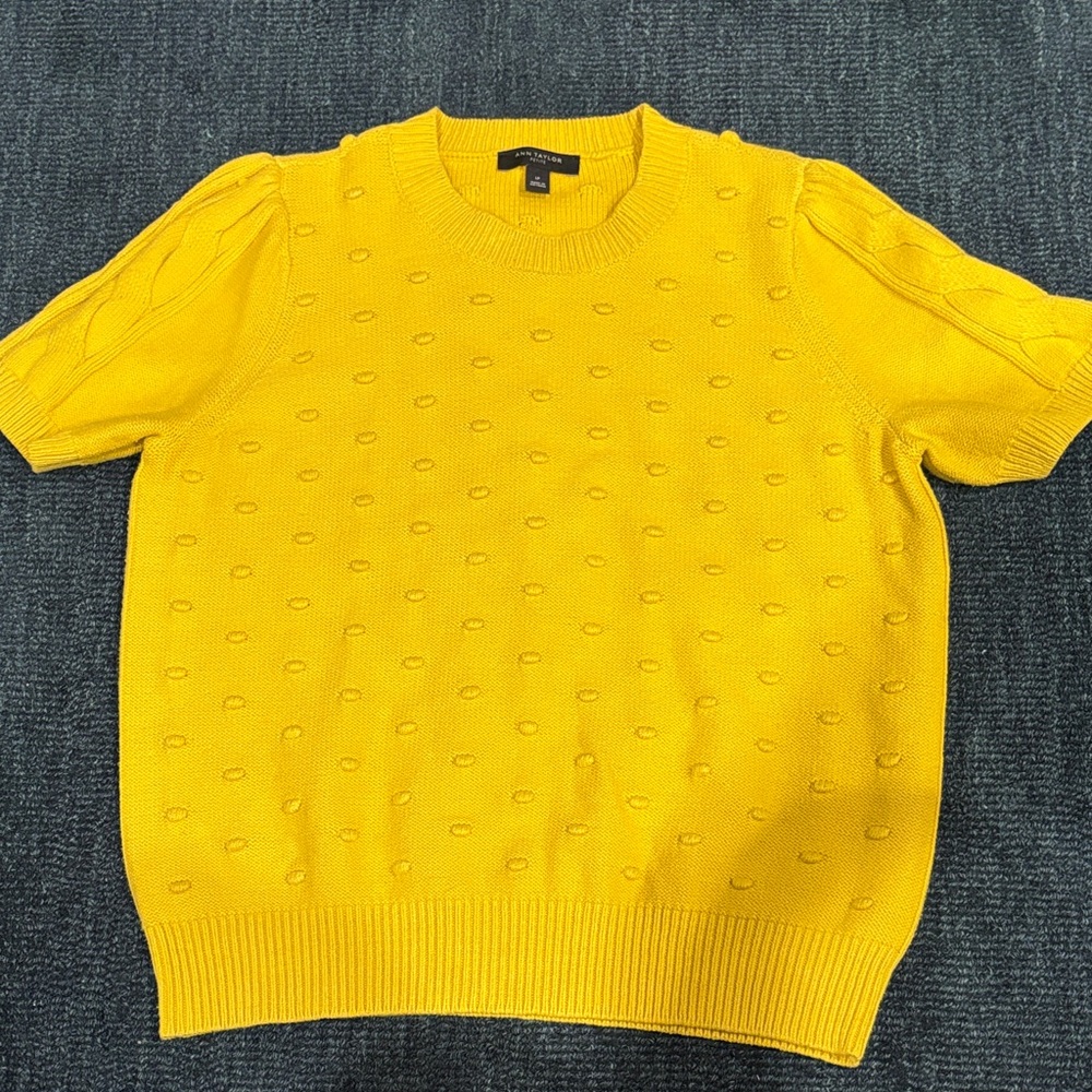 Ann Taylor Crewneck Sweater in Vibrant Yellow large petite